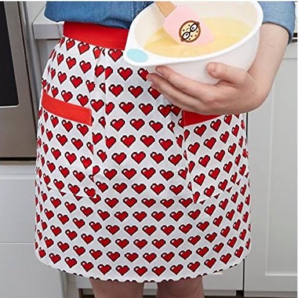 Rosanna Pansino half apron